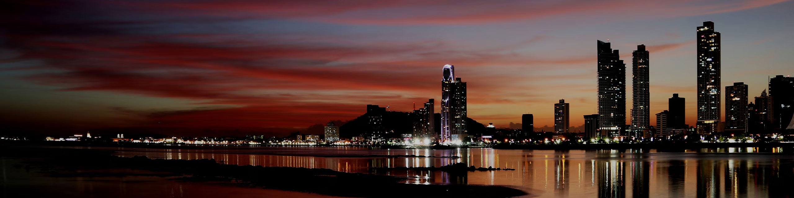 Panoramic view of panama city shore at night